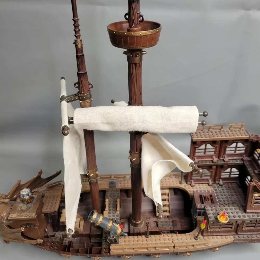 MEGA BLOKS Dragons Krystal Wars Man-O-War Ship Set 9895 Incomplete Dragon Works